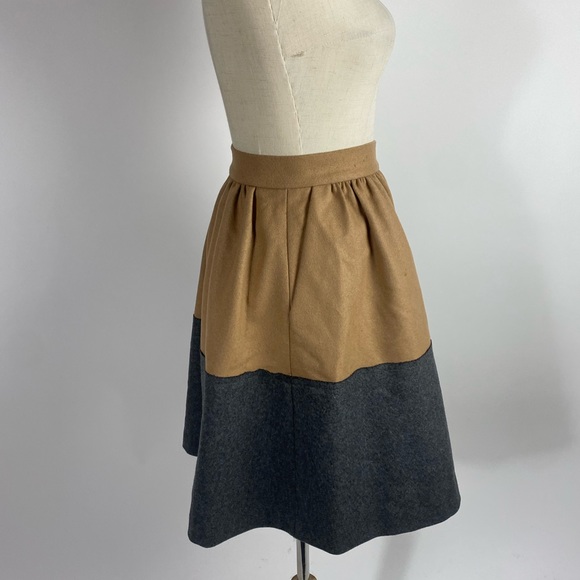 J. CREW COLLECTION Wool Blend Flannel Two-Tone Colorblock Full Circle Skirt 0P - Picture 2 of 8